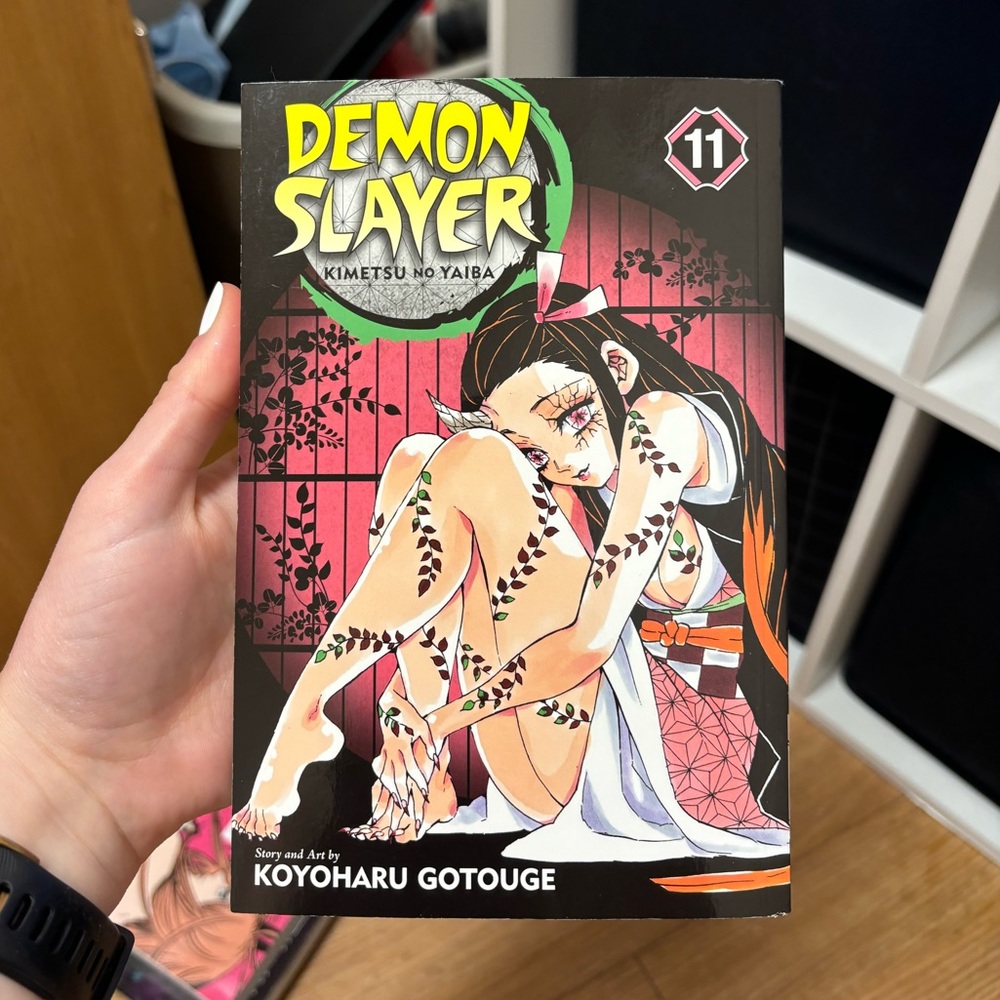 Demon Slayer Nezuko Cover Volume 11